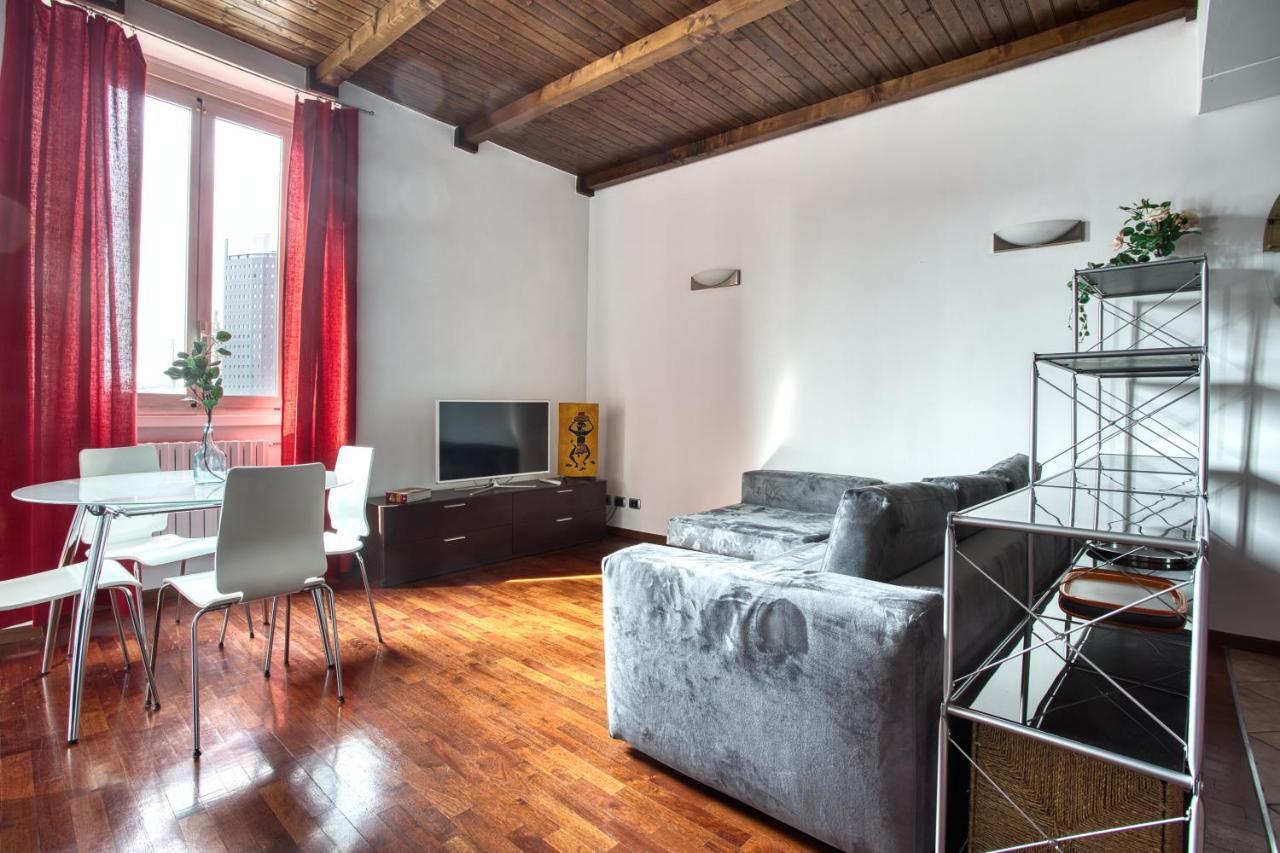 Joivy Charming Apartment In The Heart Of Isola District Milán Exterior foto